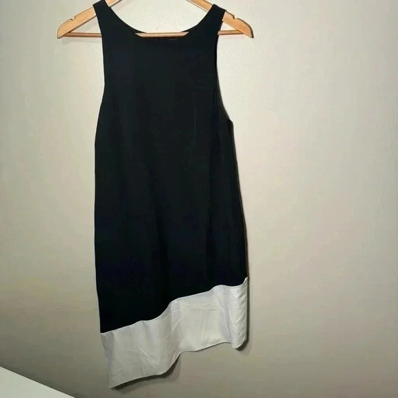 NWT Club Monaco Black/White Colorblock Dress 100% Silk Size 2 - Picture 3 of 8